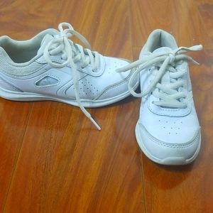 Cheer shoes